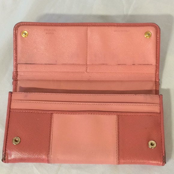 Prada wallet - Picture 5 of 13
